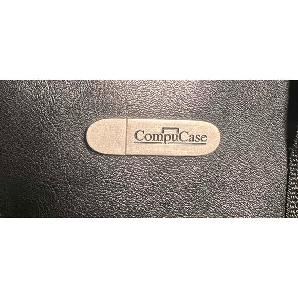 Compucase Laptop Case - Picture 2 of 3